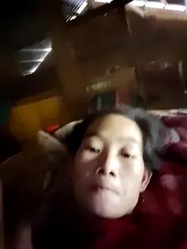 Freechat gio-thu on StripChat