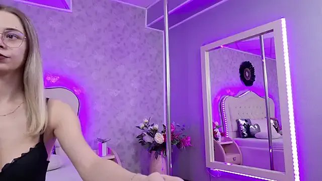 Freechat GracieCute on StripChat