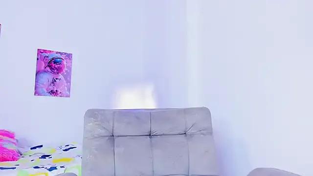 Freechat hailey_hadid on StripChat