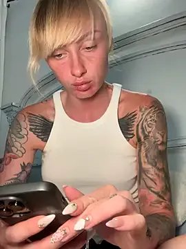 Freechat haileyhope_ on StripChat