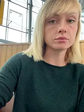 Freechat haileyhope_ on StripChat