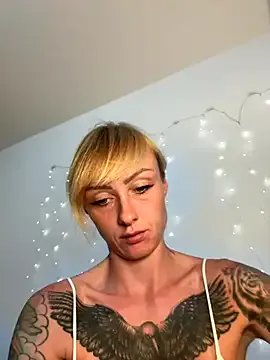 Freechat haileyhope_ on StripChat