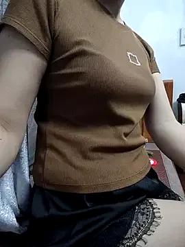 Haralushiaaa on StripChat 