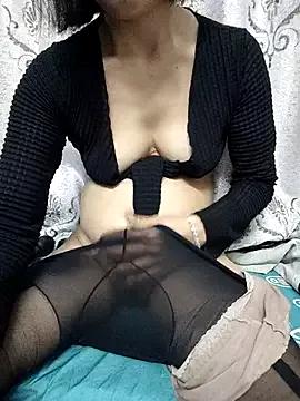 Haralushiaaa on StripChat 