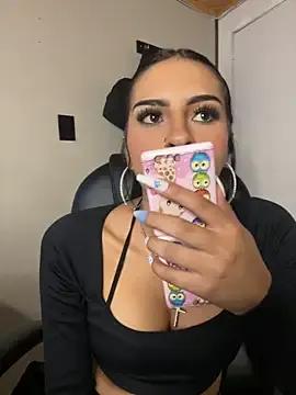 Private Hilary_pinkk on StripChat