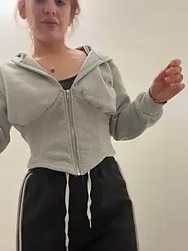 Freechat Holly-Glamour on StripChat