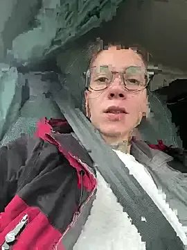 Freechat HoneySquirrel on StripChat