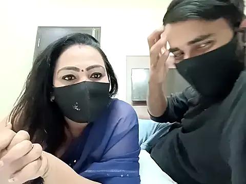 StripChat horny_milf_couple is Private horny_milf_couple — Fully Nude in Public and Boobs Massage