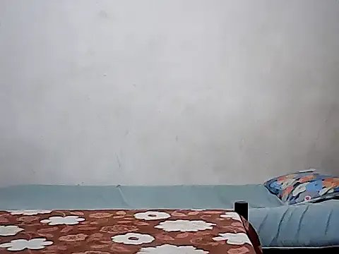 Freechat HornyPussie69 on StripChat