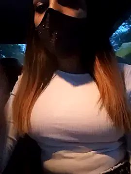 Freechat Hot_malika19 on StripChat