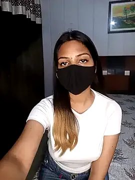 Freechat Hot_malika19 on StripChat