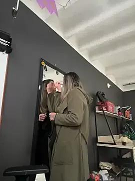 Freechat Isabella_Varella on StripChat