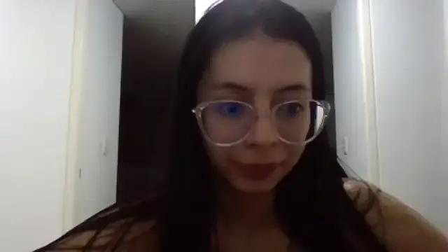 Freechat IsabellaJames on StripChat