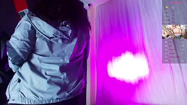 Freechat ivonne_diaz1 on StripChat