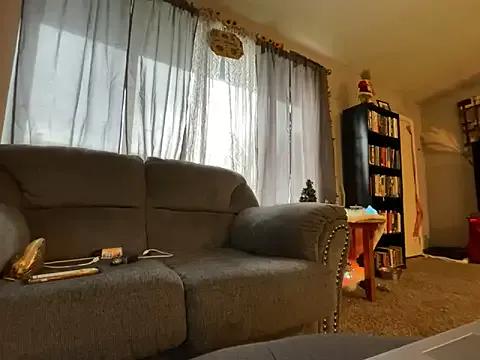 JizzyJazzunleashed on StripChat 