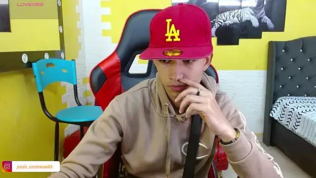 Freechat jose_sexycumm on StripChat