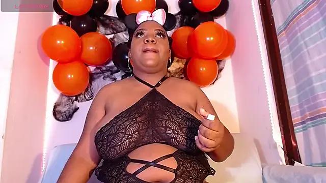 Freechat julieth_brown1 on StripChat