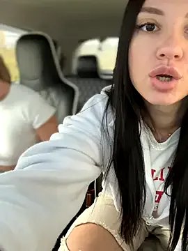 Freechat JulliaVegas on StripChat