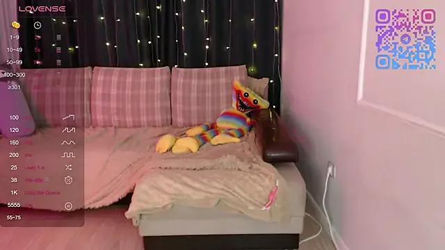 Freechat JulyHill on StripChat