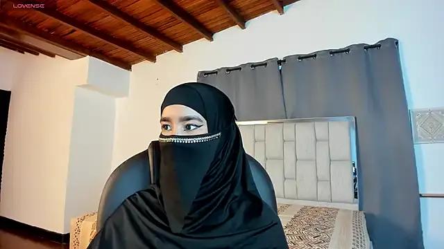 StripChat kalila_latif is Freechat kalila_latif — I get naked and masturbate