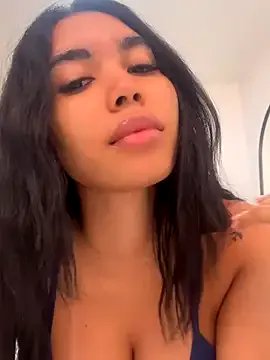 Private karolaalcendra on StripChat