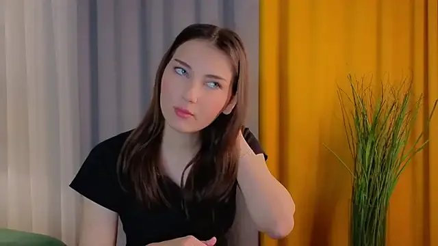 KateCahee on StripChat