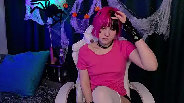 Freechat KikiMoor on StripChat