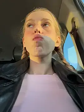 kira_mia