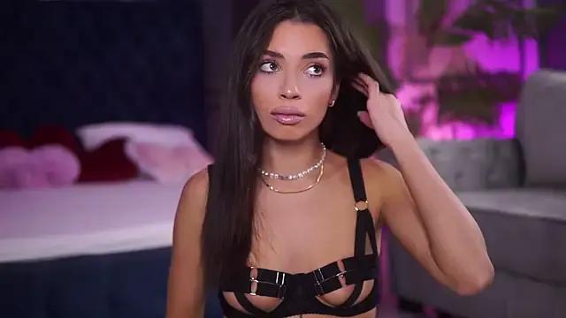 Freechat LalaRoze on StripChat