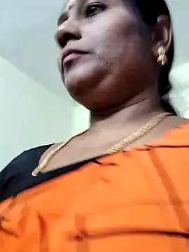 Freechat laxmipriya143 on StripChat