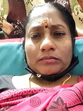 Freechat laxmipriya143 on StripChat