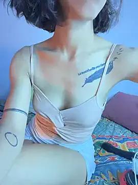 Group Layla_ly on StripChat