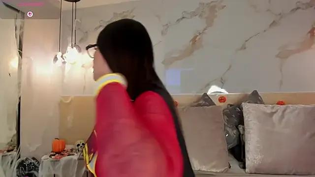 Freechat LeaThompson on StripChat