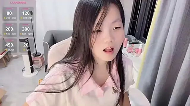 Private Lena-yyds on StripChat