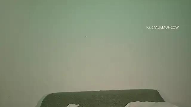 Freechat Lilmuh_ on StripChat