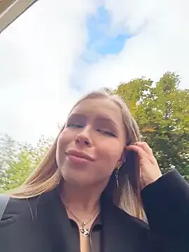 Freechat Liza_risky on StripChat