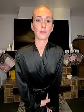 Freechat lola_tentatiion on StripChat