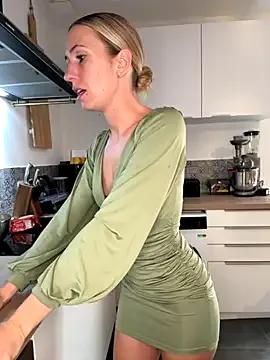 Freechat lola_tentatiion on StripChat