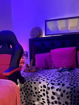 lonely_shewolf —  open your legs 