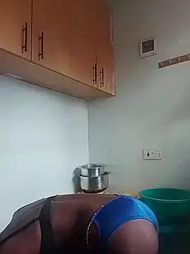 LOVELY-2BERRY — Big squirt