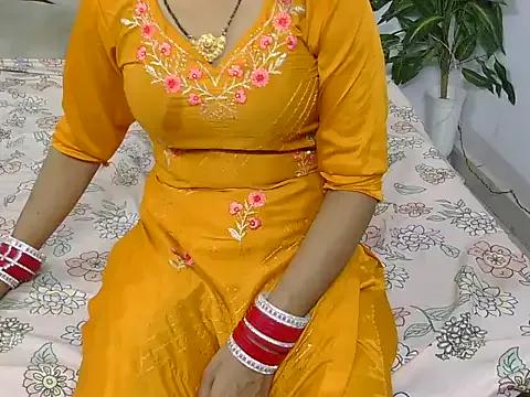 Freechat Lovelyy-couple on StripChat