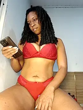Freechat Luhma_hot on StripChat