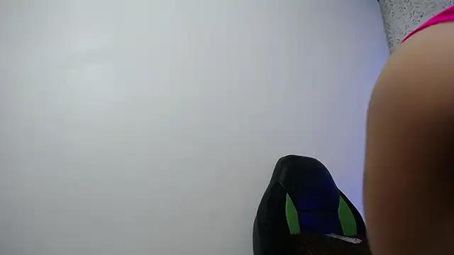 Freechat luly_pink on StripChat