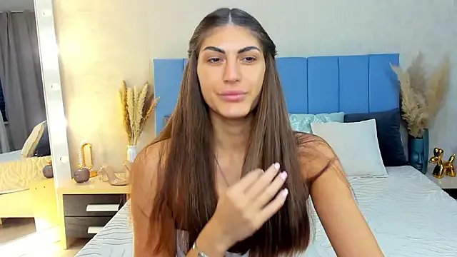 Freechat MaggieTurner on StripChat