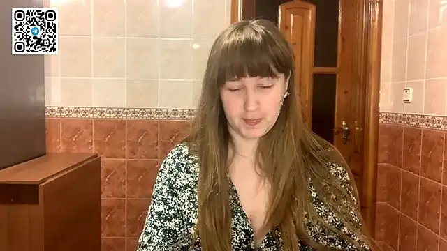 Freechat MaroonMoon_ on StripChat