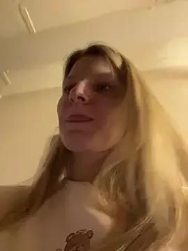 Freechat MaryHiggins on StripChat