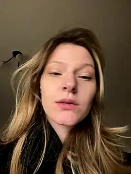 Freechat MaryHiggins on StripChat