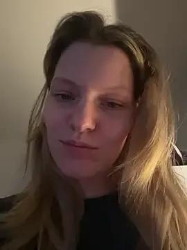 Freechat MaryHiggins on StripChat