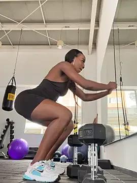 StripChat maryuri_21 is Freechat maryuri_21 — Show your titis at the gym