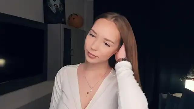 StripChat MerlePalaia is Freechat MerlePalaia — Ice cube on my neck & upperchest